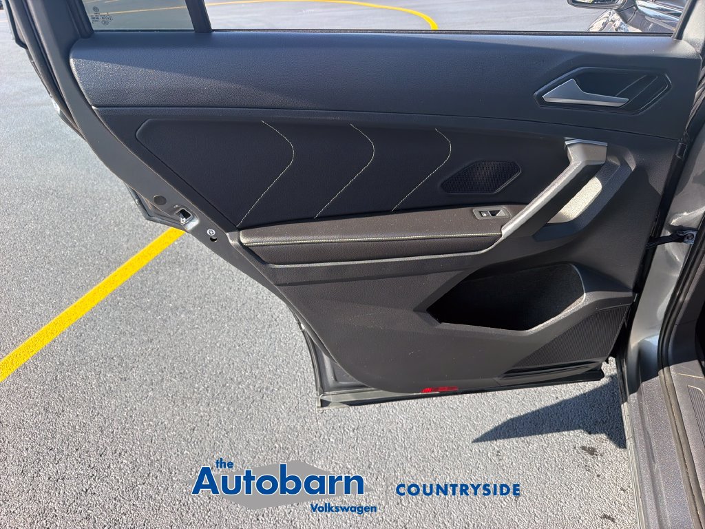 Certified 2023 Volkswagen Tiguan SE w/ Panoramic Sunroof Package AWD/4WD image 21