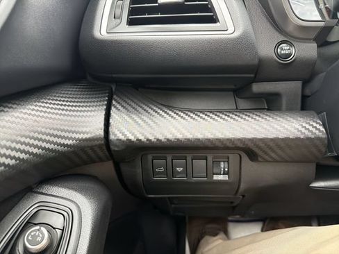Used 2025 Subaru Ascent Premium AWD/4WD image 18