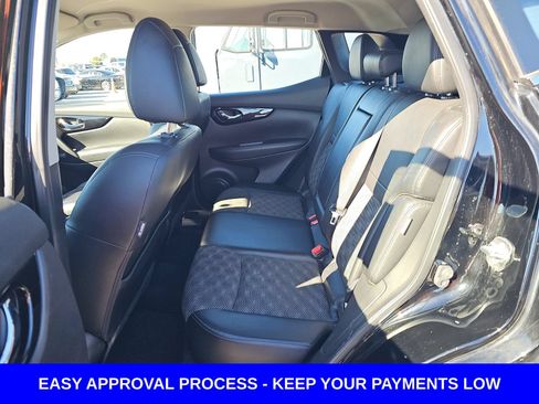 Used 2022 Nissan Rogue Sport SV w/ Technology Package AWD/4WD image 12