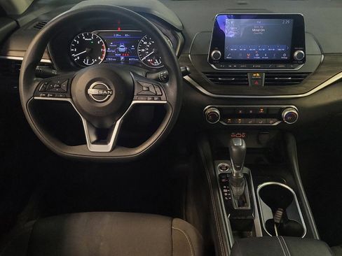 Used 2023 Nissan Altima 2.5 SV image 22