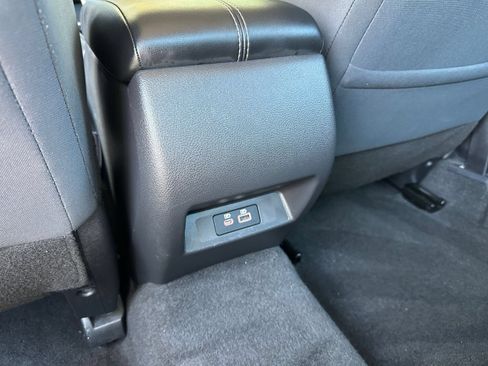 Used 2025 Nissan Altima 2.5 SV FWD image 23
