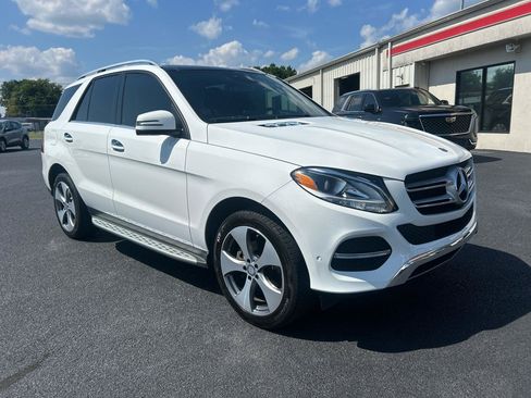 Used 2017 Mercedes-Benz GLE 350 4MATIC image 3