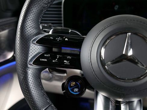 Used 2025 Mercedes-Benz GLS 63 AMG 4MATIC image 22