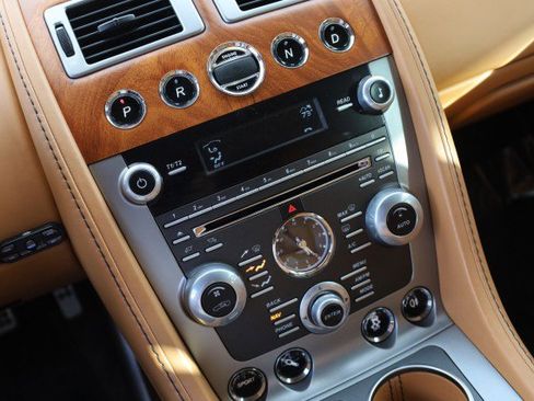 Used 2014 Aston Martin Rapide S image 34