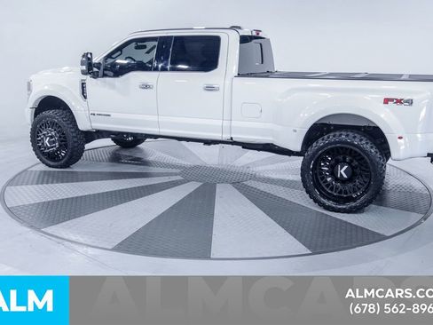 Used 2022 Ford F450 Platinum w/ FX4 Off-Road Package image 5