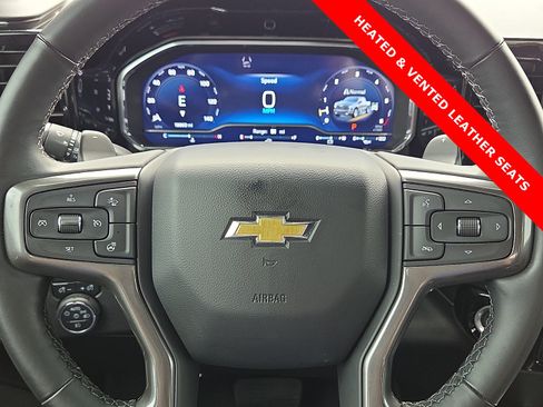 Used 2024 Chevrolet Silverado 1500 High Country w/ High Country Premium Package AWD/4WD image 24
