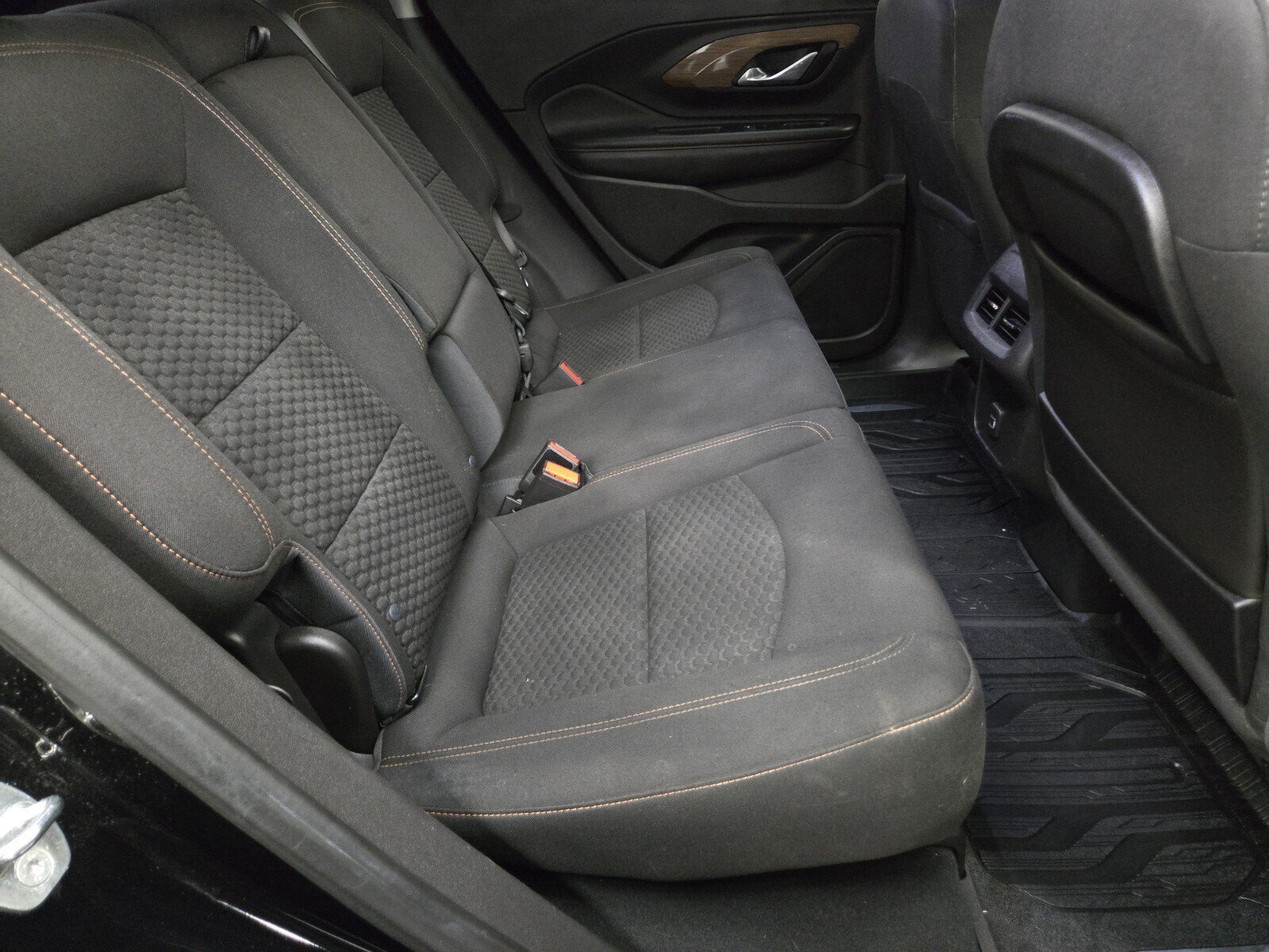 Used 2019 GMC Terrain SLE w/ LPO, Floor Liner Package FWD image 11
