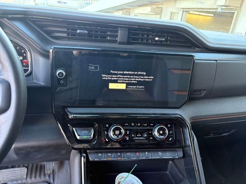 Used 2024 GMC Sierra 1500 AT4 w/ AT4 Preferred Package image 19