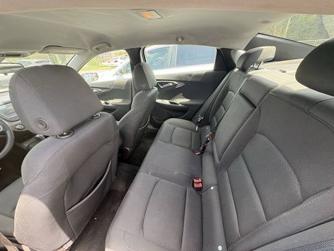 Used 2016 Chevrolet Malibu LS FWD image 9