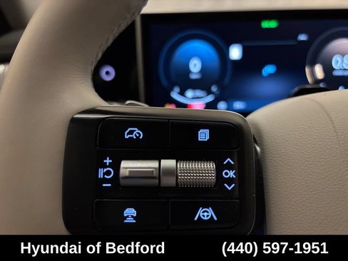 Used 2024 Hyundai Santa Fe Limited AWD/4WD image 18