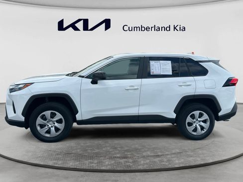 Used 2025 Toyota RAV4 LE AWD/4WD image 2