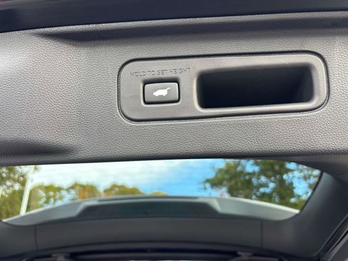 Certified 2025 Honda Pilot EX-L image 15