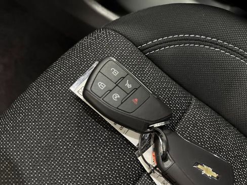 New 2026 Chevrolet Traverse LT w/ Driver Confidence Package image 27