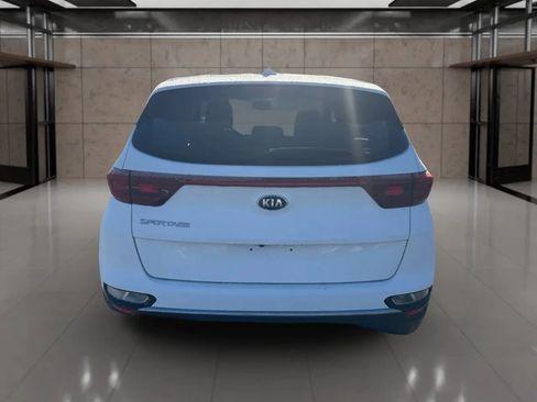 Used 2020 Kia Sportage LX image 5
