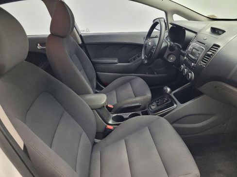 Used 2017 Kia Forte LX image 21
