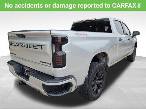 Used 2021 Chevrolet Silverado 1500 Custom w/ LPO, Dark Essentials Package AWD/4WD image 4