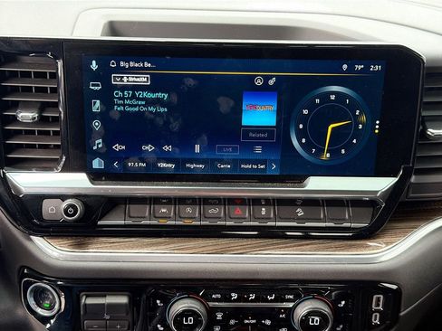 Used 2025 Chevrolet Silverado 1500 LT Trail Boss w/ Convenience Package II image 16