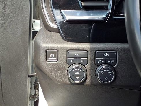 Used 2024 Chevrolet Silverado 1500 LT w/ Protection Package image 14