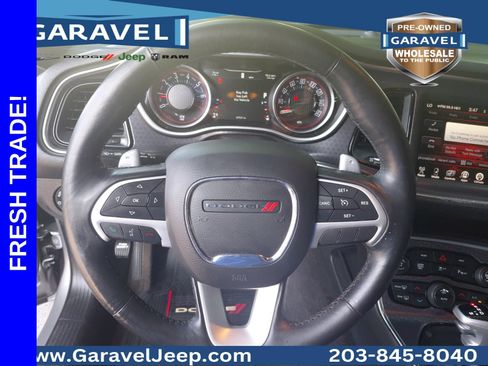 Used 2016 Dodge Challenger SXT Plus RWD image 4