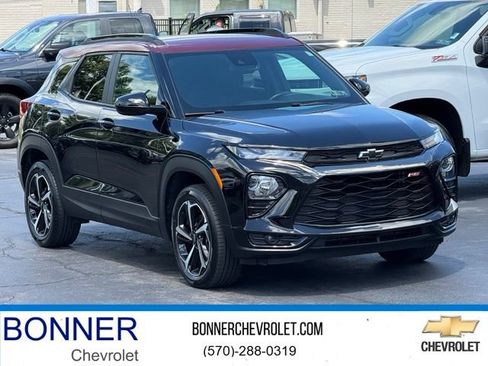 Used 2022 Chevrolet TrailBlazer RS w/ Technology Package AWD/4WD image 1