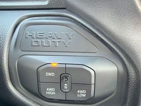 Used 2025 RAM 2500 Laramie AWD/4WD image 22