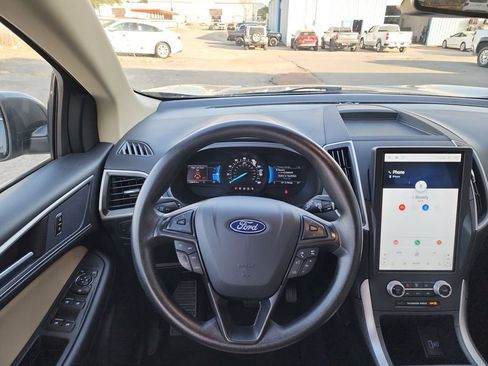 Used 2024 Ford Edge SEL image 18