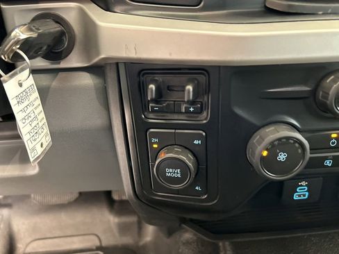 Used 2024 Ford F350 XLT image 25