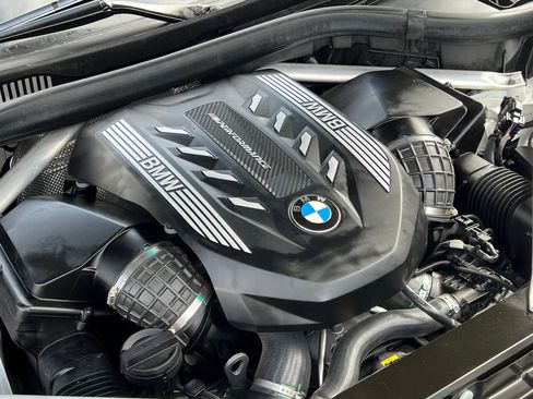 Used 2020 BMW X6 M50i w/ Executive Package AWD/4WD image 43