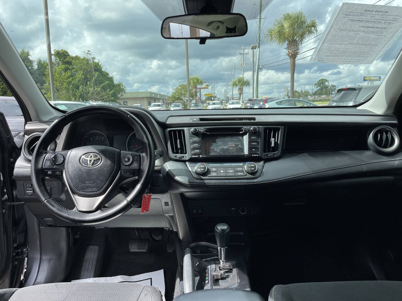 Used 2017 Toyota RAV4 XLE FWD image 9