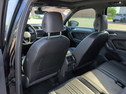 Used 2022 Volkswagen Tiguan SE R-Line image 56