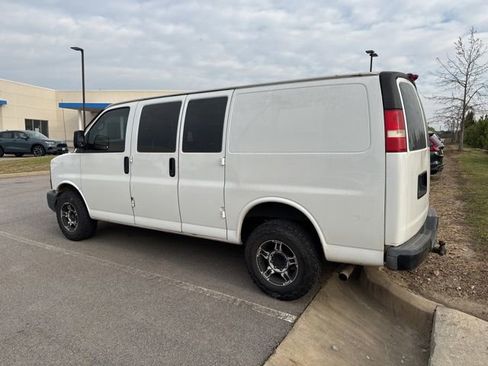 Used 2011 Chevrolet Express 3500 Work Van image 6