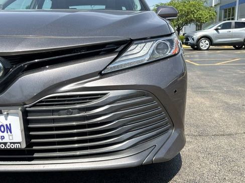 Used 2018 Toyota Camry XLE w/ Audio Package FWD image 3