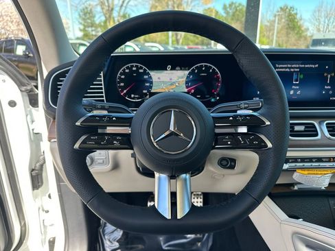 New 2026 Mercedes-Benz GLS 450 4MATIC image 26