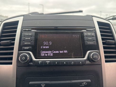 Used 2015 Nissan Frontier SV RWD image 38
