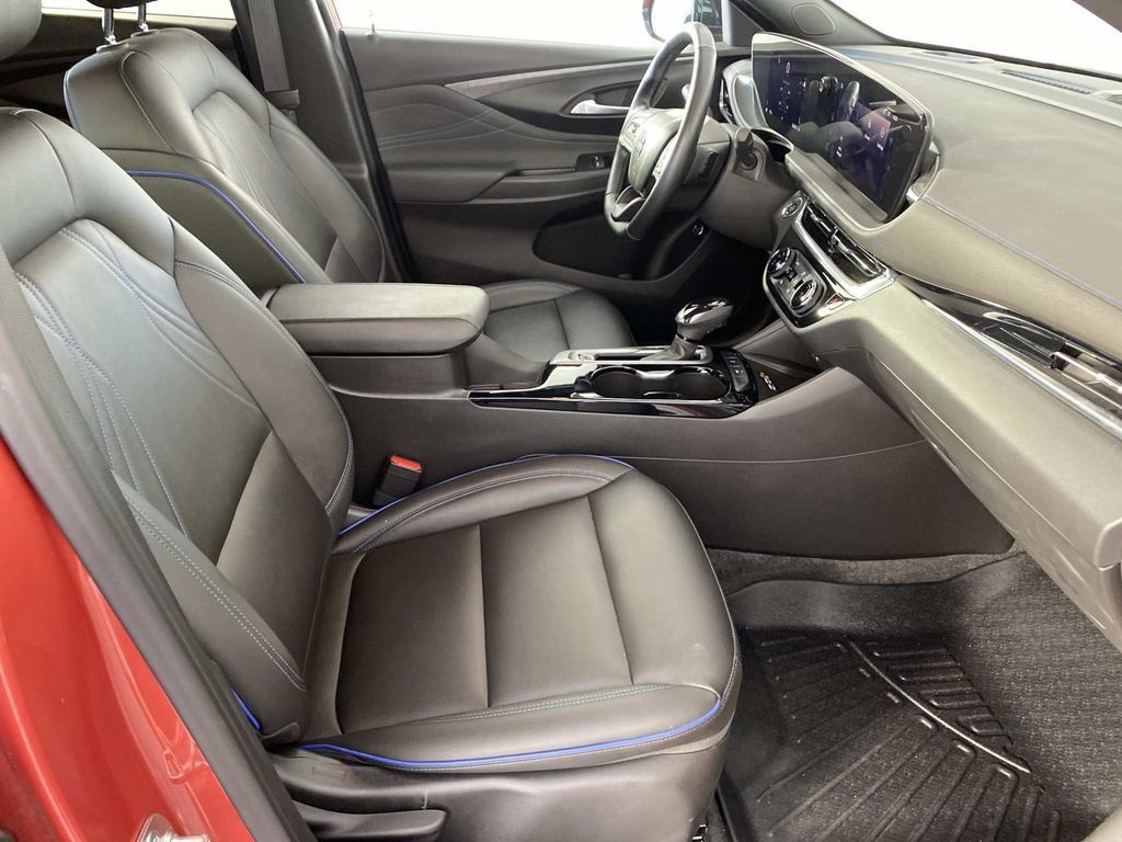 Used 2024 Buick Envista Sport Touring w/ Convenience I Package FWD image 10