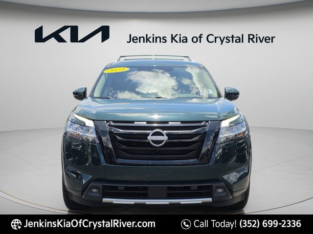 Used 2023 Nissan Pathfinder SL FWD image 17