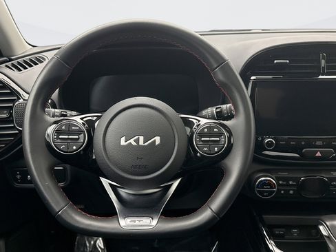 Used 2025 Kia Soul GT-Line w/ GT-Line Technology Package image 12