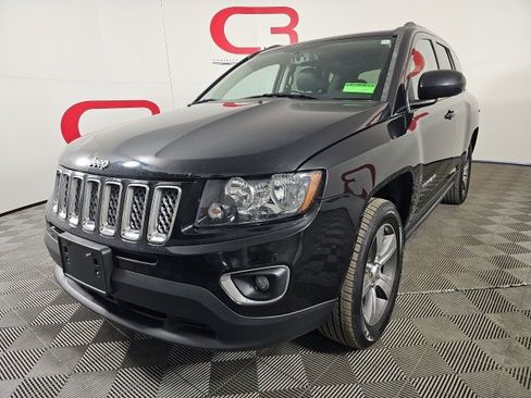 Used 2016 Jeep Compass High Altitude image 3
