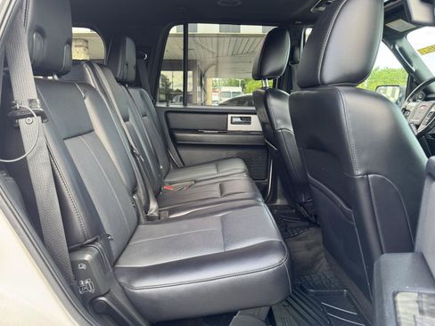 Used 2015 Ford Expedition Limited w/ Equipment Group 301A AWD/4WD image 27