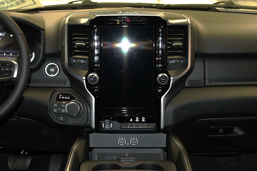 New 2026 RAM 1500 Big Horn AWD/4WD image 14