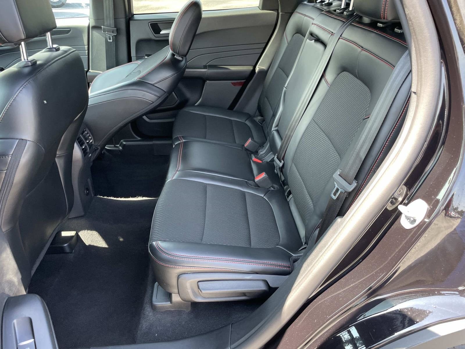 Used 2026 Ford Escape ST-Line FWD image 13