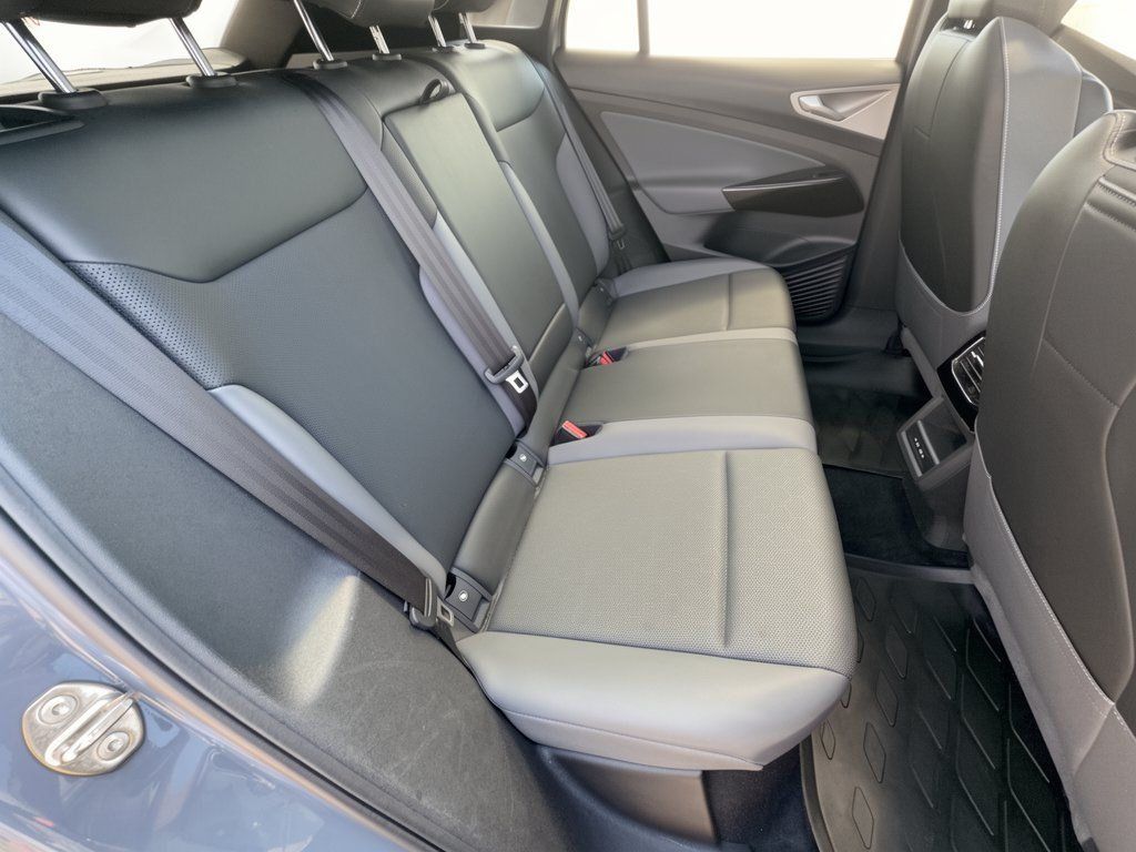 Certified 2023 Volkswagen ID.4 Pro S RWD image 29