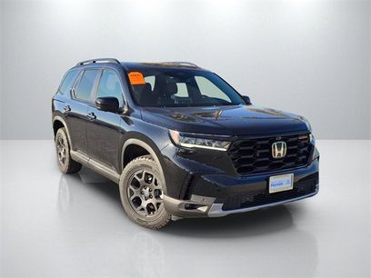 New 2025 Honda Pilot TrailSport