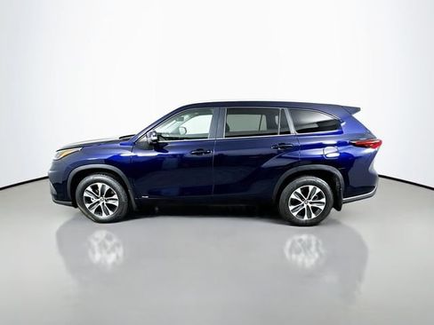New 2026 Toyota Highlander XLE image 5
