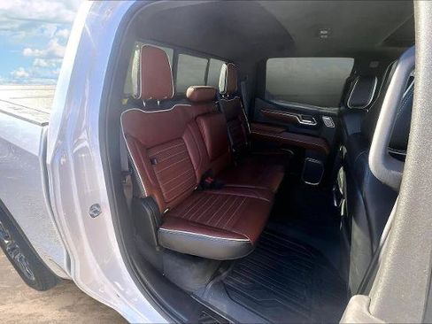 Used 2023 GMC Sierra 1500 Denali Ultimate image 25