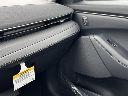 New 2025 Ford Mustang Mach-E Select w/ Comfort Package Lite image 34