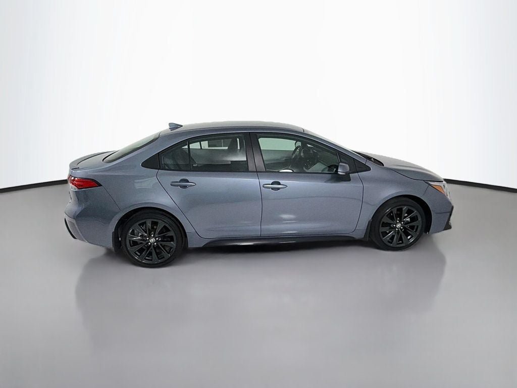 Used 2024 Toyota Corolla SE w/ SE Convenience Package FWD image 8