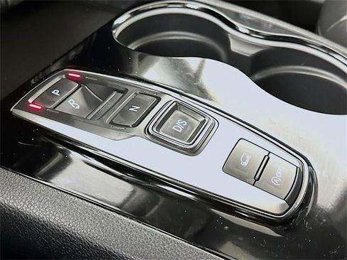 Used 2020 Honda Pilot Touring image 30