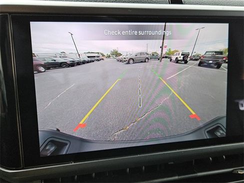 New 2025 Jeep Gladiator Sport image 9