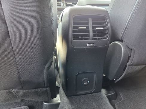 Used 2021 Ford Escape SE image 17